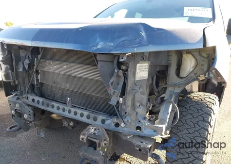 2020 Chevrolet Silverado 1500 2Wd Standard Bed Rst z USA, uszkodzony, nr VIN 1GCRWDED9LZ286553